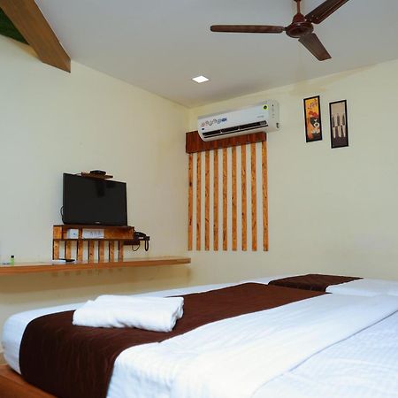 Hotel Annai Bay Velankanni Exterior photo